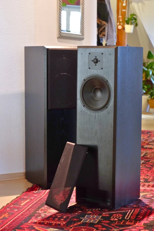 35 year old loudspeakers from Ecouton