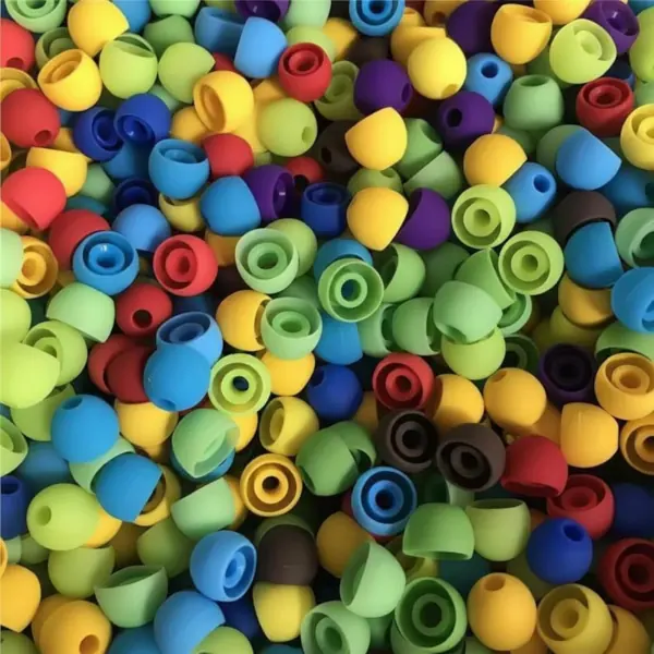 Many different eartips